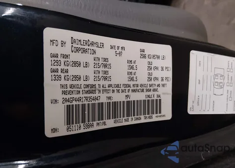 2007 Chrysler Town & Country Lx from USA, damaged, VIN 2A4GP44R17R354047